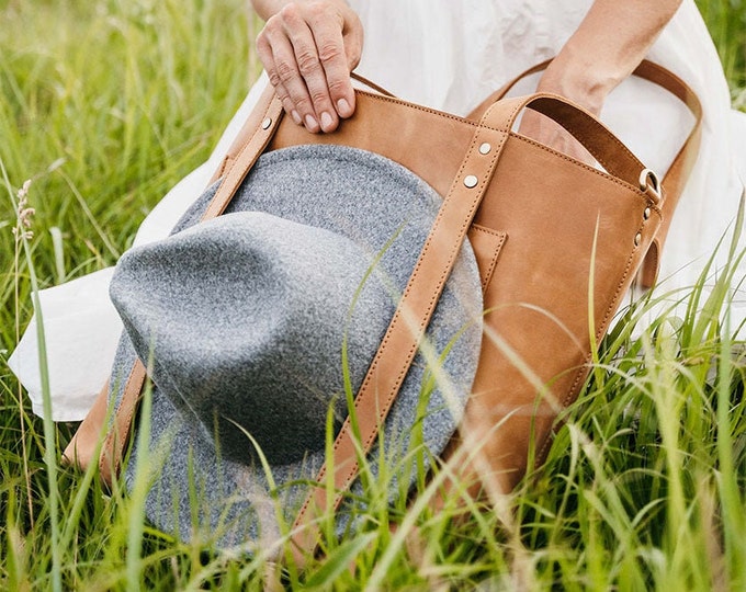 Hat Tote Bag , Carry on , Travel Bag , Vacation Tote , Canvas Tote