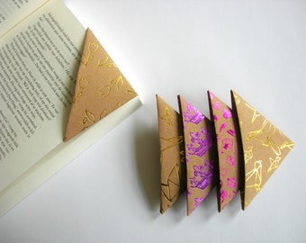 Set of 5 origami bookmarks, paperback corners, paper triangle.