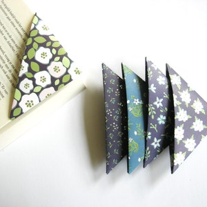Set of 5 origami bookmarks, paperback corners, paper triangle. foto 6