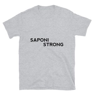 Saponi Strong Unisex T-shirts, Sioux Pride, Indigenous Pride, Amérindien, Noir, Blanc Sport Grey