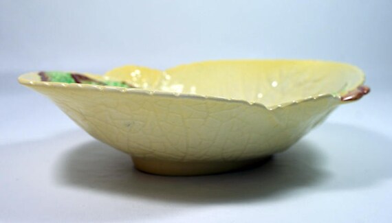 Carlton Ware Dish, Yellow Foxglove - Australian Design Made in