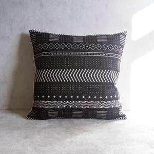 Aztec Pillow Cover, Bohemia Pattern Pillow Cover, Black Pillow Covers, Throw Pillow, Boho Cushion Cover, Decorative Pillow Cover