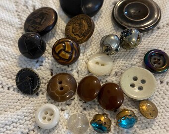 Nice Mixed Lot VINTAGE/ANTIQUE BUTTONS! (20 piece Lot/Bundle!)