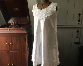 1910 nightgown