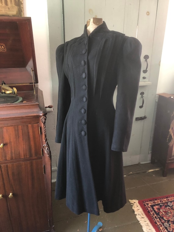 Vintage Edwardian 1900s 1910s black wool coat