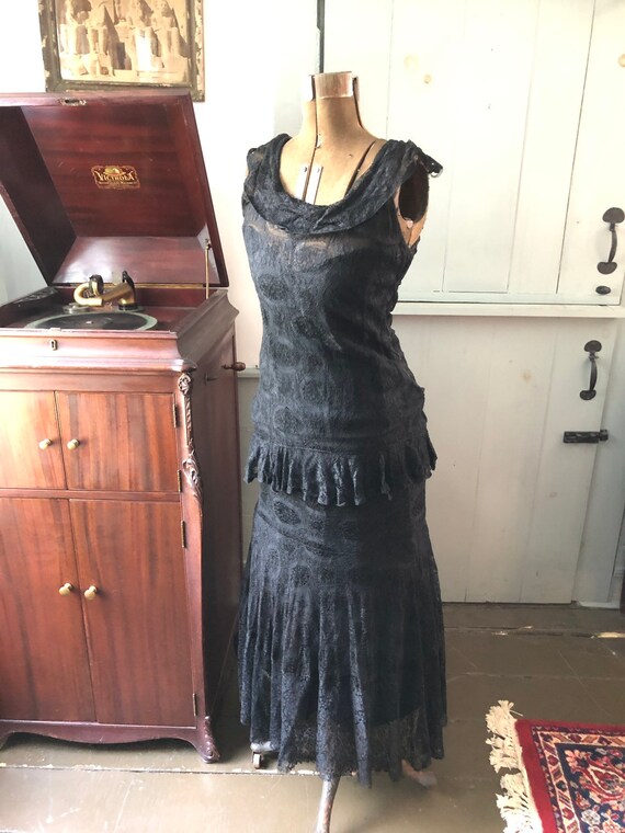 Vintage 1930s black lace evening gown