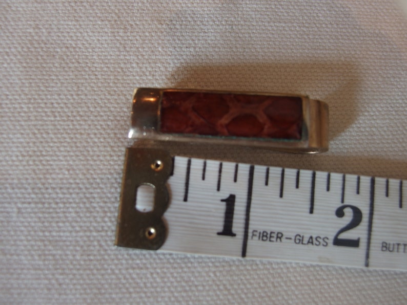 Vintage De Cara Tie Bar faux snakeskin on silver tone.