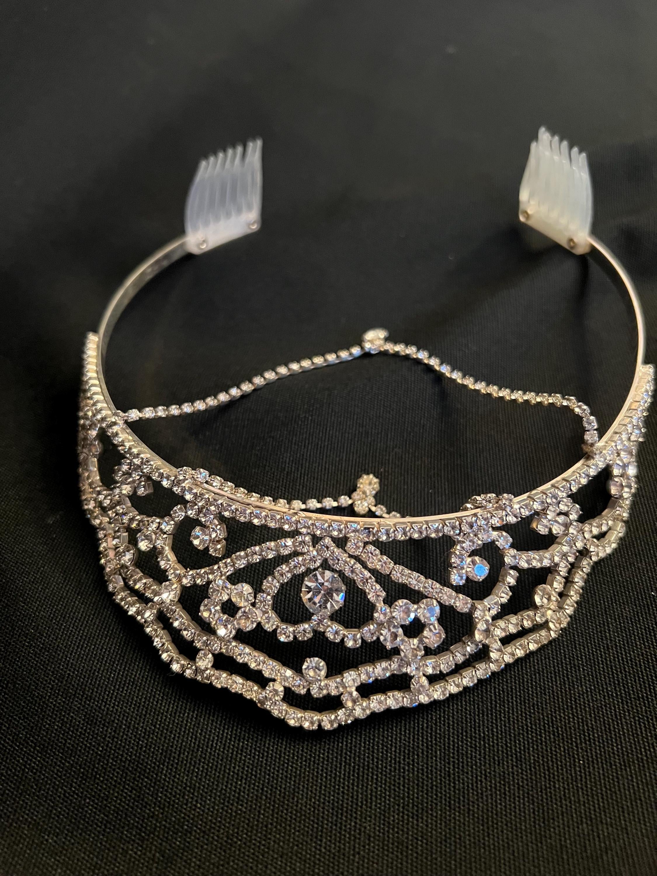 Rhinestone Bridal Tiara With Teardrop Chains - Etsy display picture 1