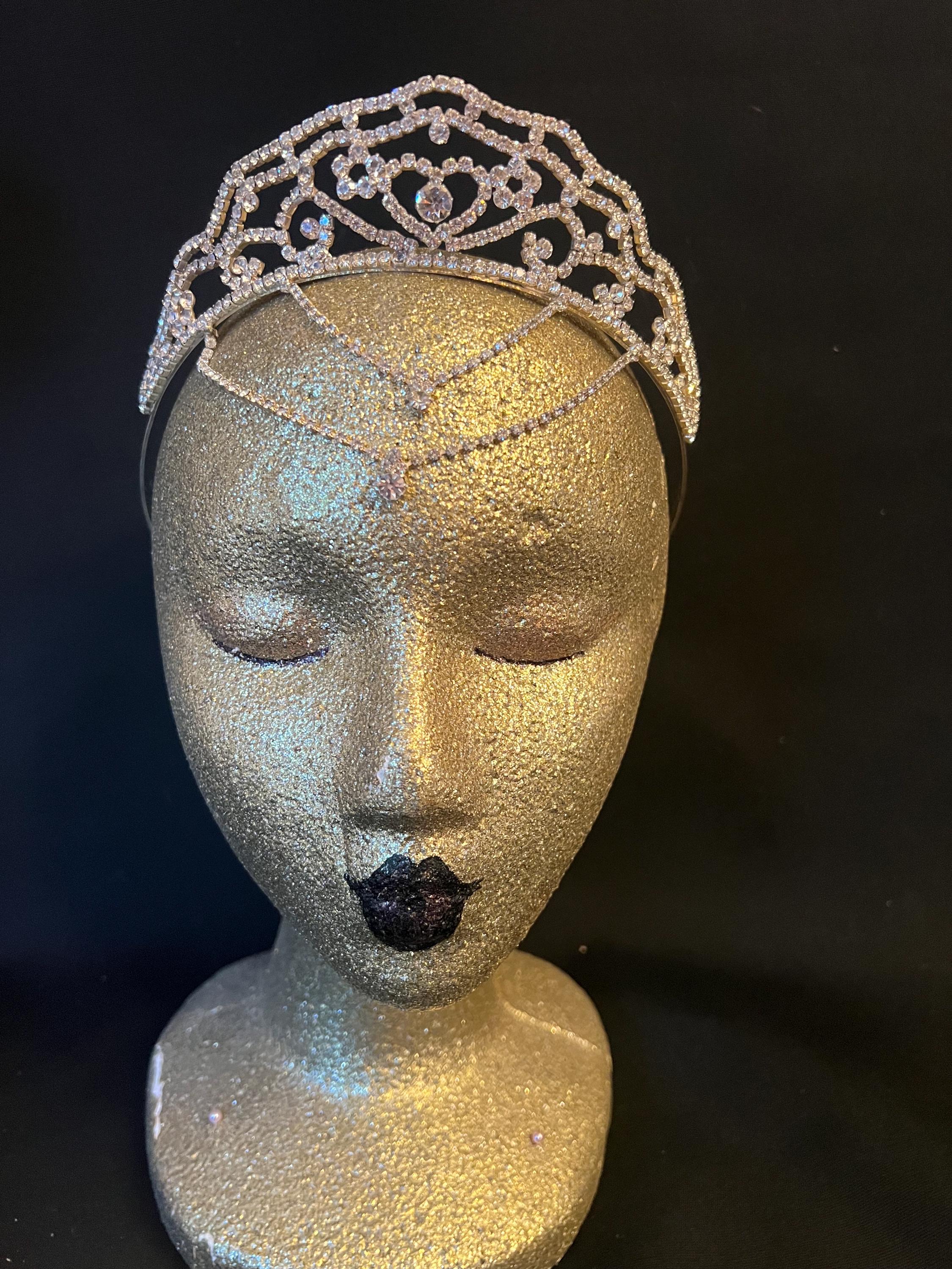 Rhinestone Bridal Tiara With Teardrop Chains - Etsy display picture 2