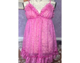 Victoria’s Secret SZ-L Rosa Spitzen-Chemise mit Empire-Saum und Rosa Rüschen-Höschen