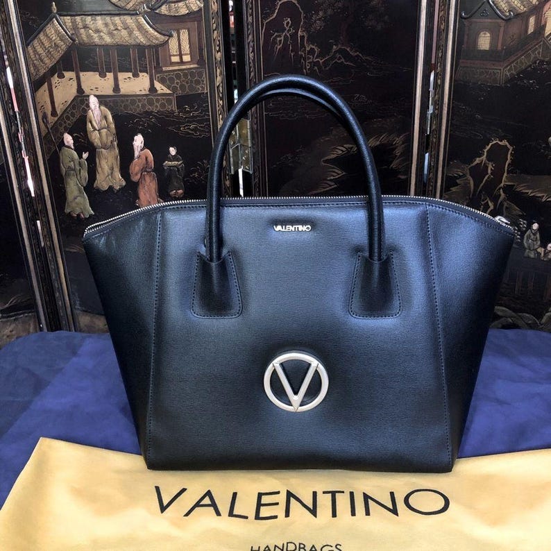 Bolso Valentino negro de piel, completamente nuevo. imagen 1