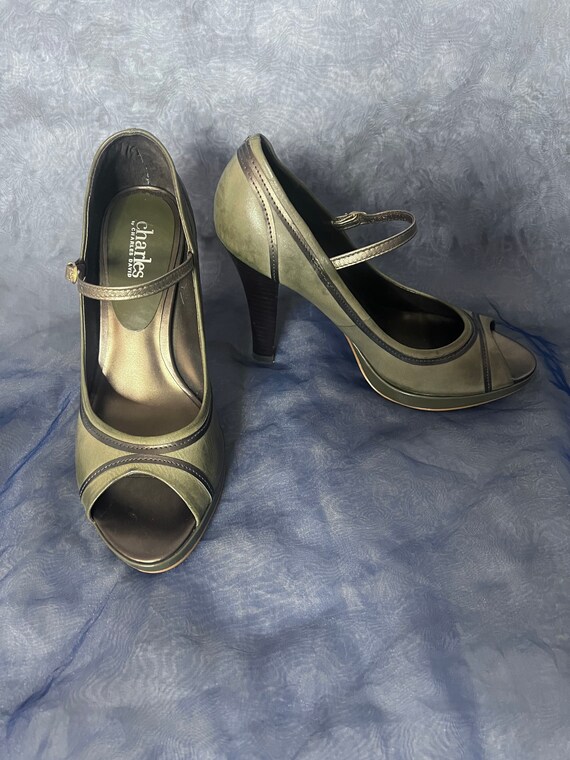 Charles david gold heels sale