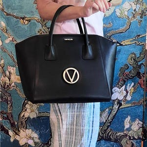 Bolso Valentino negro de piel, completamente nuevo. imagen 8