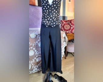 WHOLE OUTFIT Tina Hagen Black Wide Leg Pantsuit W/Vest, Sandals and fabric Clip