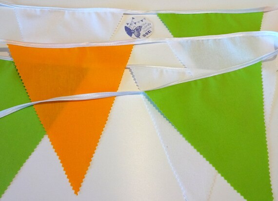 St Patricks Day Triangle Bunting Plastic Adult Green Orange White St Patricks Day Triangle Bunting Plastic Adult Green Orange White