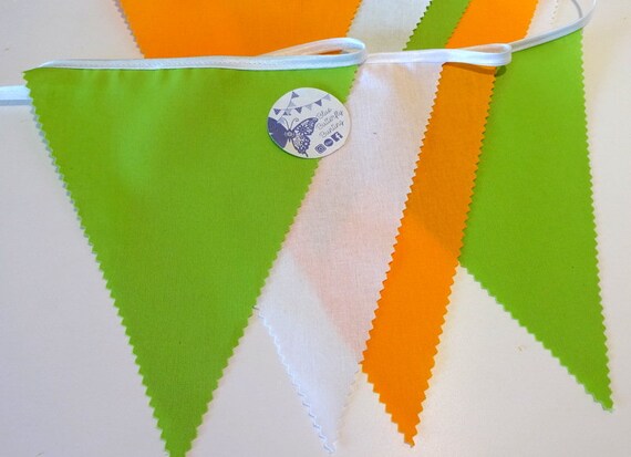 St Patricks Day Triangle Bunting Plastic Adult Green Orange White St Patricks Day Triangle Bunting Plastic Adult Green Orange White