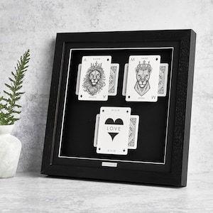 Regalo per appuntamenti per lui e per lei, cornice regalo in vetro con carte da gioco personalizzate per lui e per lei, tema Re Leone, anniversario di appuntamenti