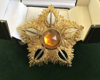 Belle broche vintage