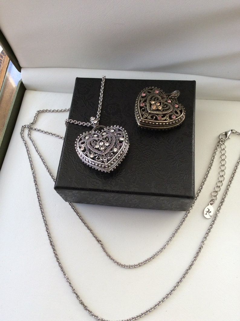 Vintage Heart Pendant /& Chain Plus Vintage Heart Pendant