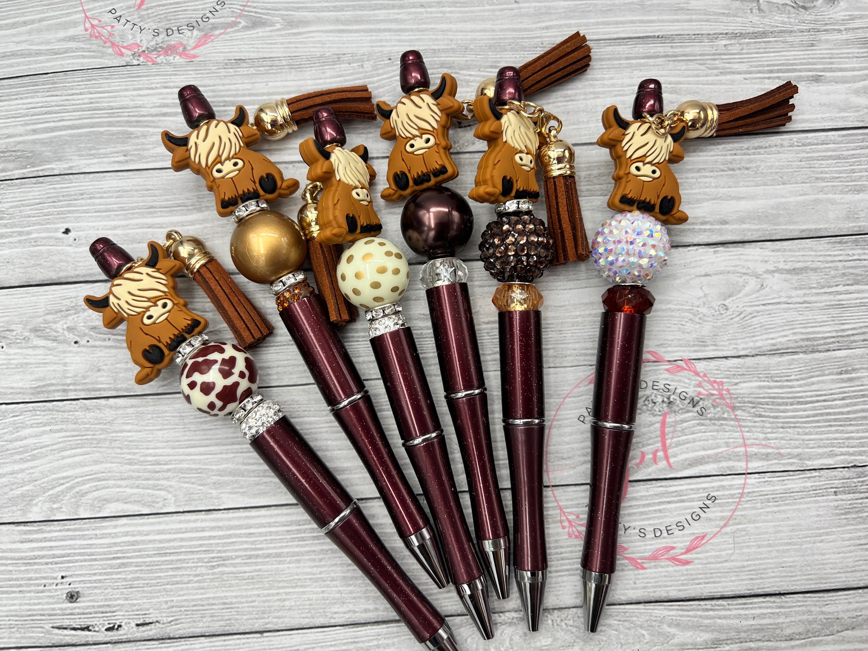 Highland Cow Beaded Pen w/ Ink Refill - Thumbnail 3