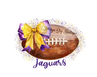 Op de afbeelding: Waterverfillustratie van een bruine American football met witte veters, versierd met een grote paarse en gouden strik. Het woord "Jaguars" staat in paars script eronder. De achtergrond heeft een gespikkeld ontwerp.