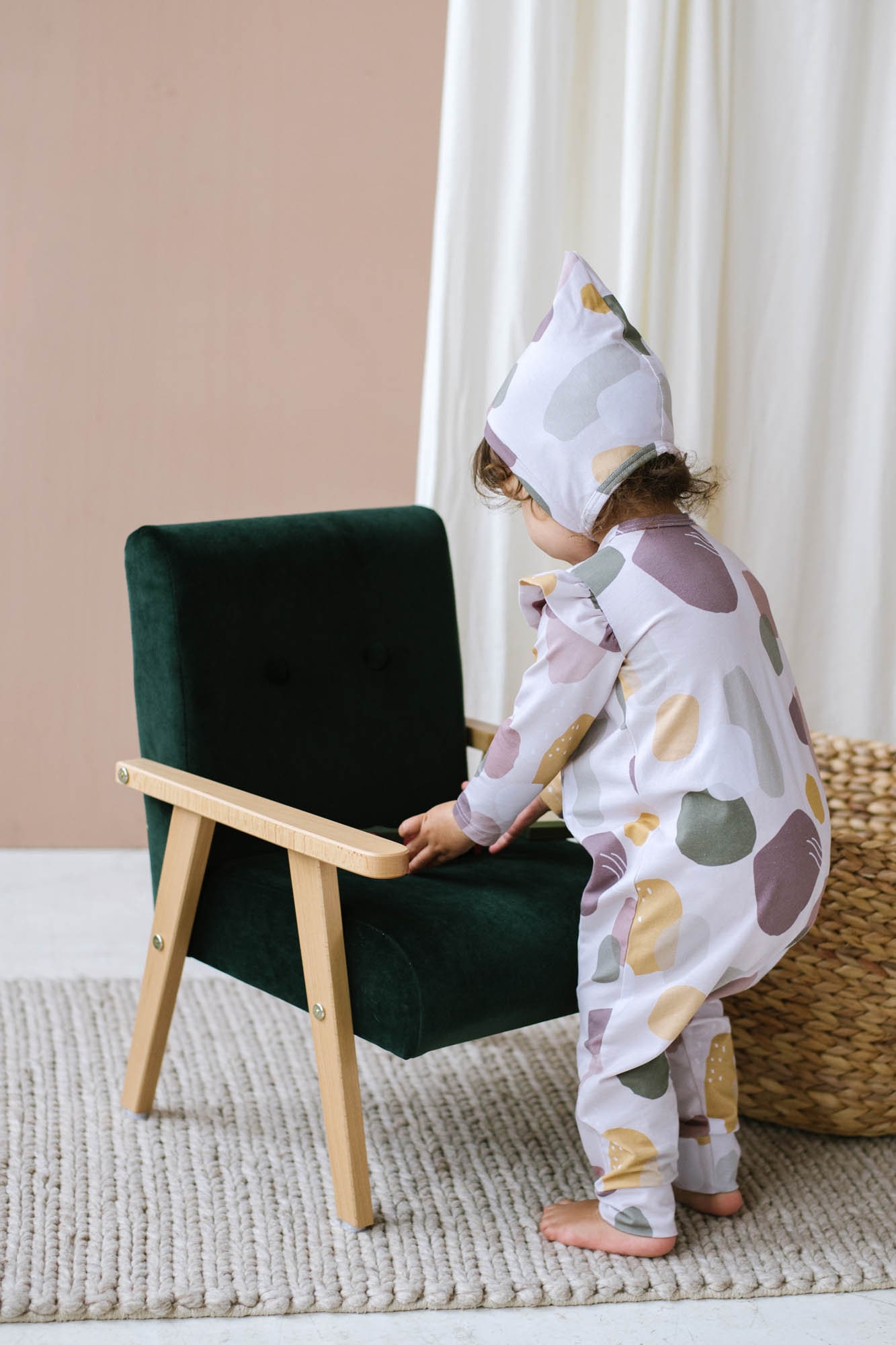 Mini Siège d'enfant en Vert Thym, Dans La Chambre de L'enfant, Fauteuil avec Côtés Bois, Cadeau Pour