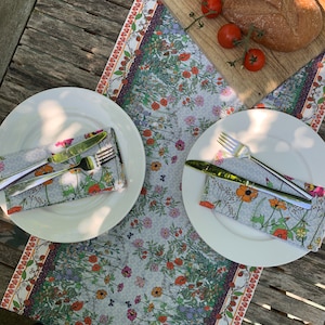 Wildflowers table runner, pretty printed cotton table top decor for your parties and family gatherings