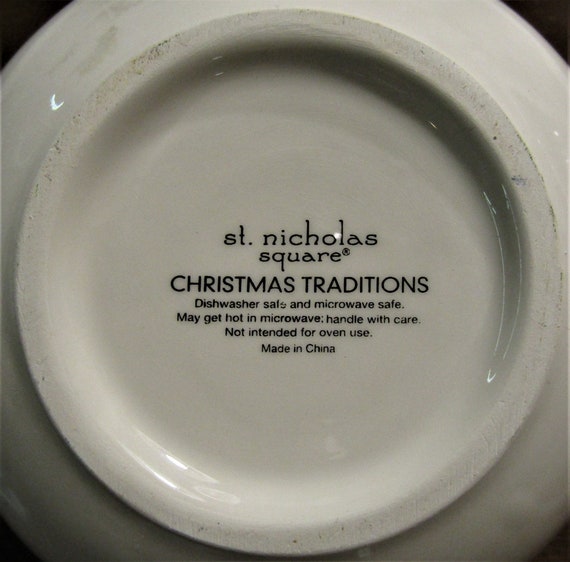 2 piece set or individual Nicholas Square *-* CHRISTMAS TRADITIONS *-* Coupe CerealSoup Bowl & Oatmeal Bowl St