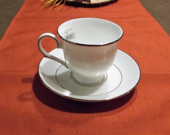 Lenox *-* OPAL INNOCENCE STRIPE *-* Cup & Saucer Set