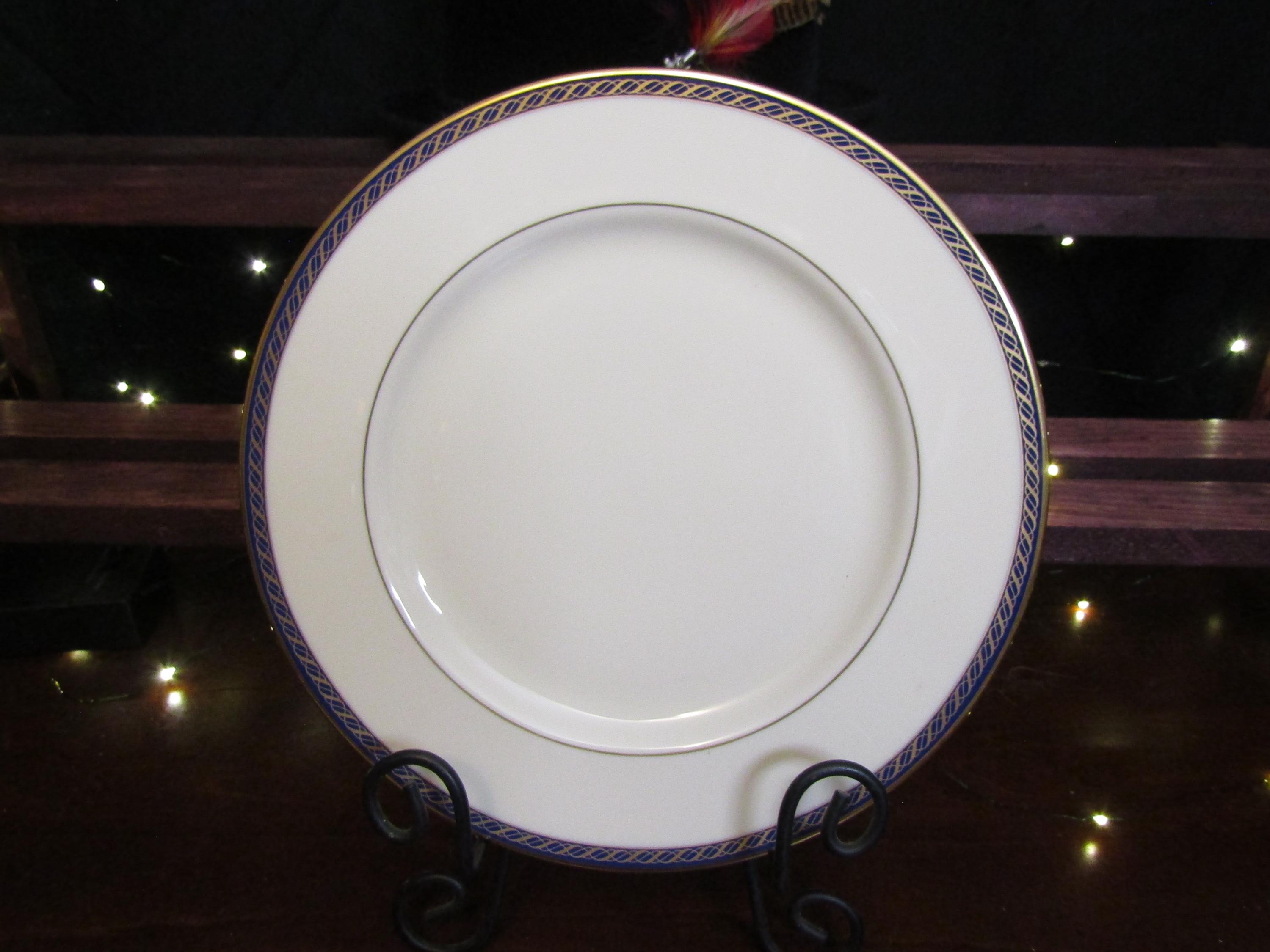 Lennox Hamilton - Etsy