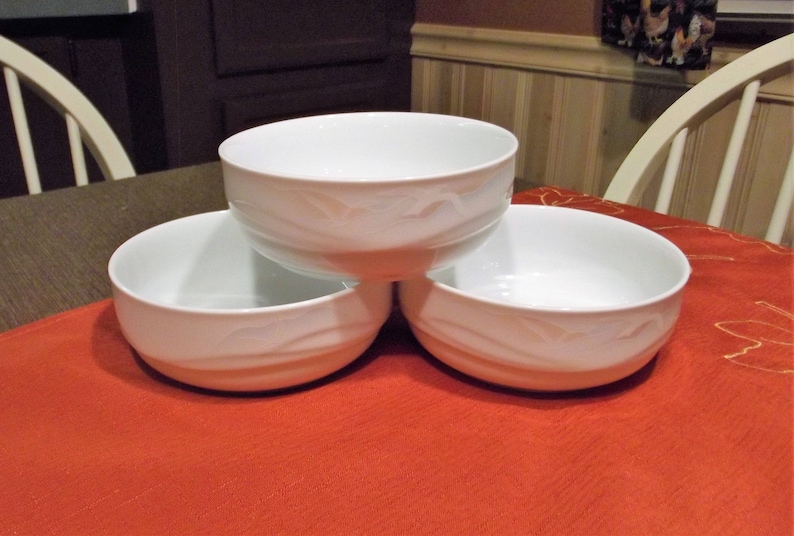Sea /& Sky *-* HIGH FLIERS 3 Piece Set or Individual Noritake B135 *-* Coupe SoupCereal Bowl