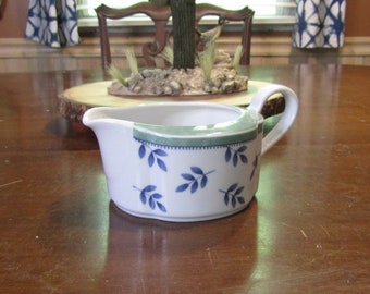 Villeroy & Boch *-* SWITCH 3 *-* Gravy Boat, accent piece for Castell, Cordoba and Costa patterns