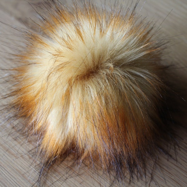 LUX FIREFOX | Faux Fur Pom Pom, Beanie pom poms, Fur poms, Hat pom poms