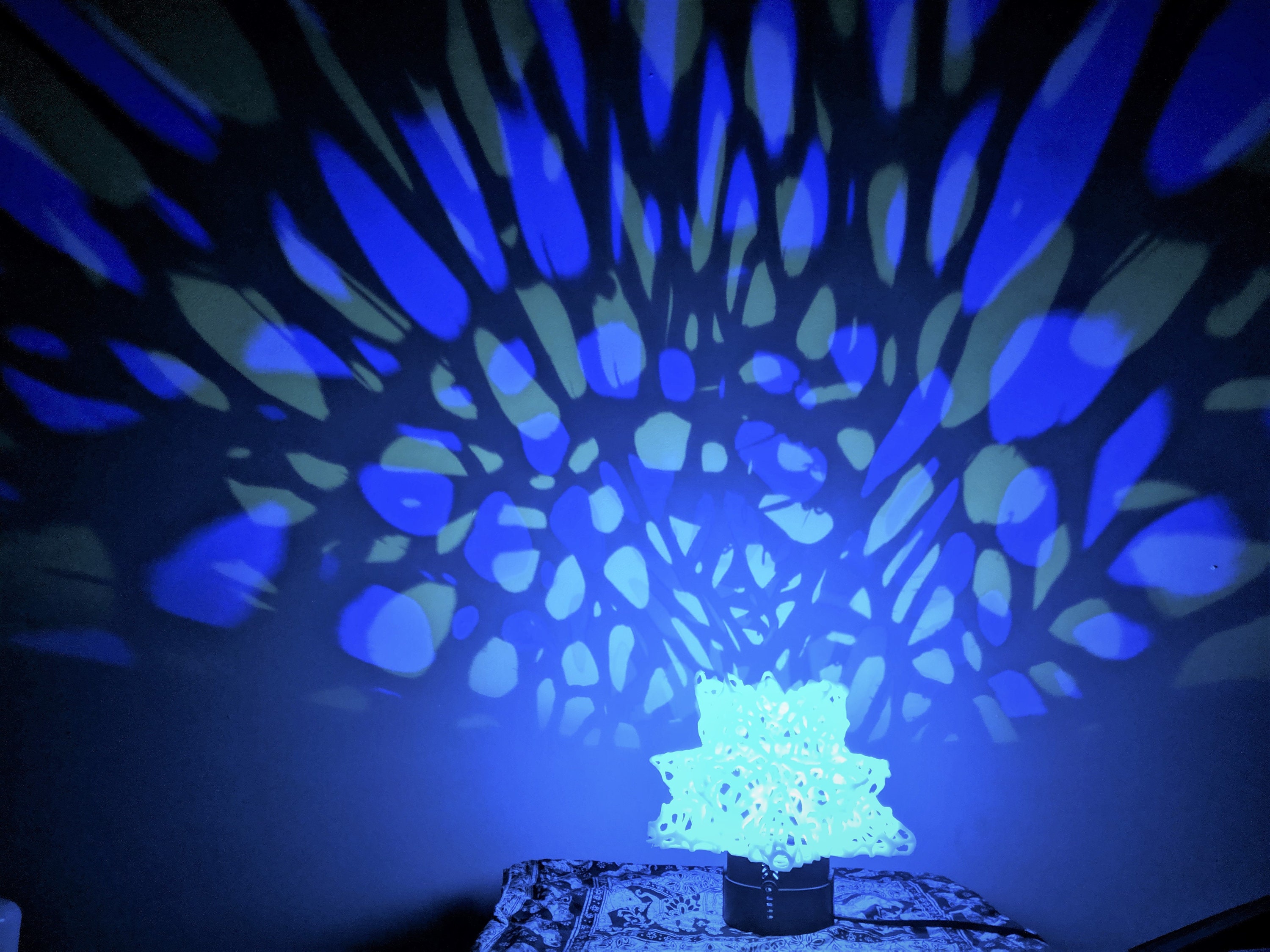 Kinetic Voronoi Tetrahedron Shadow Lamp Sacred Geometry Light Etsy
