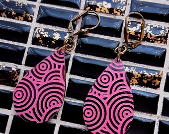 Pink and Black Optical Illusion Dangle Earrings