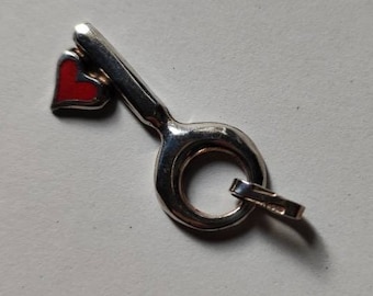 Silberner Schlüsselanhänger mit kleinem Herz 3 cm