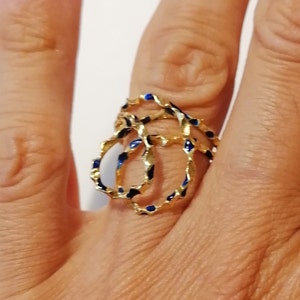 Gold ring enamelled in blue