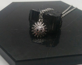 Sonnen Halskette silber, zierliche Boho Kette mit Sonnen Anhänger, Sommer Schmuck, minimalistisch