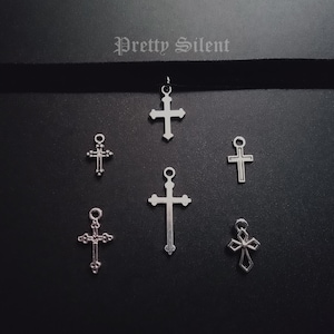 Samtchoker mit Kreuz-Anhänger, Gothic-Halsband, Gothic Choker, verschiedene Anhänger, schwarz oder rot