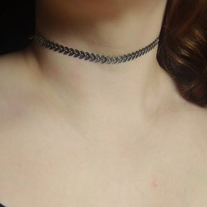 Silver leaf choker, elegant metal choker, silver choker necklace, chevron pattern, custom length zdjęcie 8