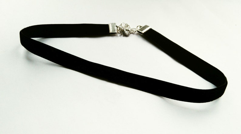 Black velvet choker, black choker, 90s choker, black choker necklace, velvet choker necklace, 1 cm, 3/8 inch choker zdjęcie 1