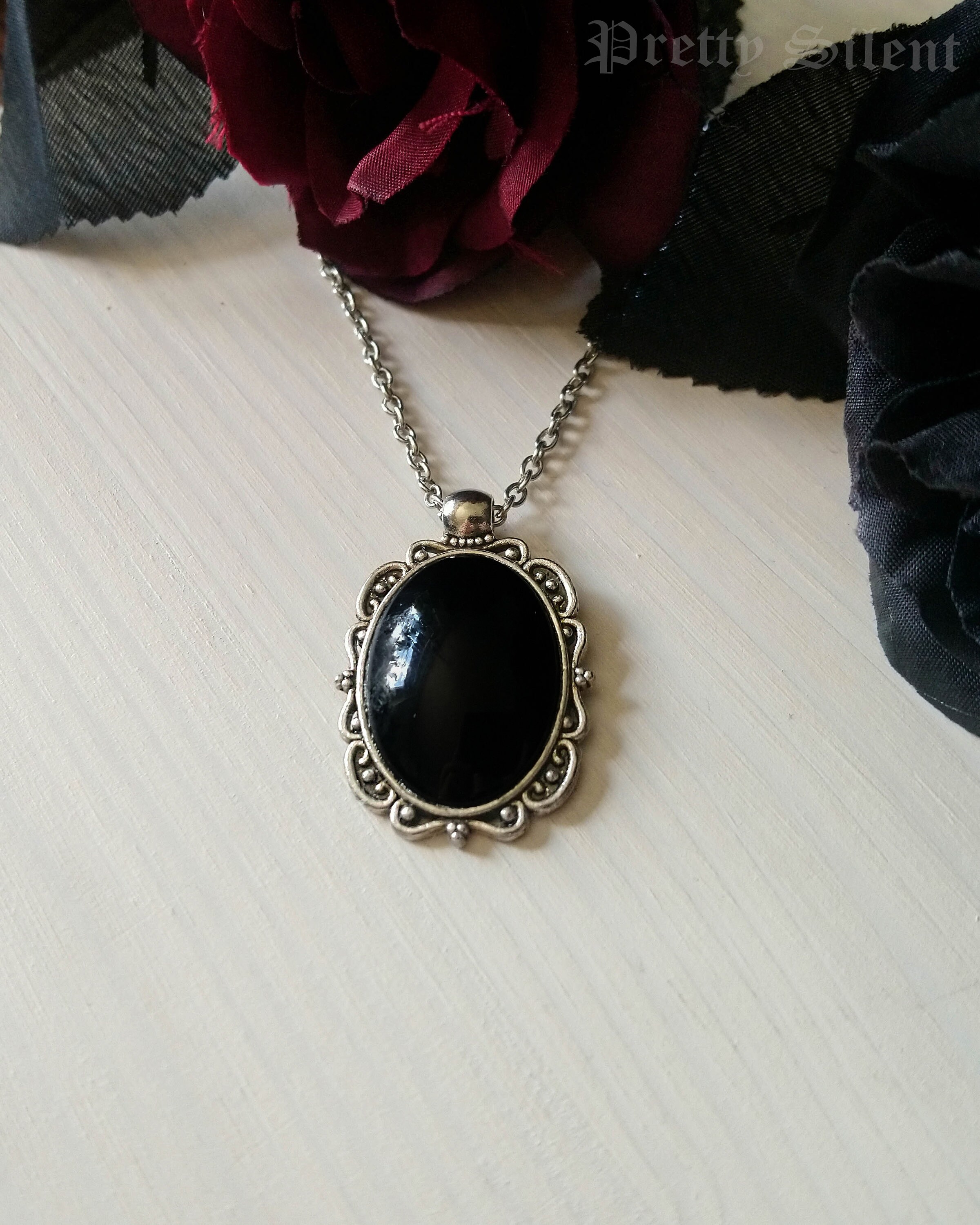 ☆関税込☆VINTAGE HOLLYWOOD★Black Oval Stone Necklace★ Black Onyx Southwestern Pendant Necklace Hand Crafted 925