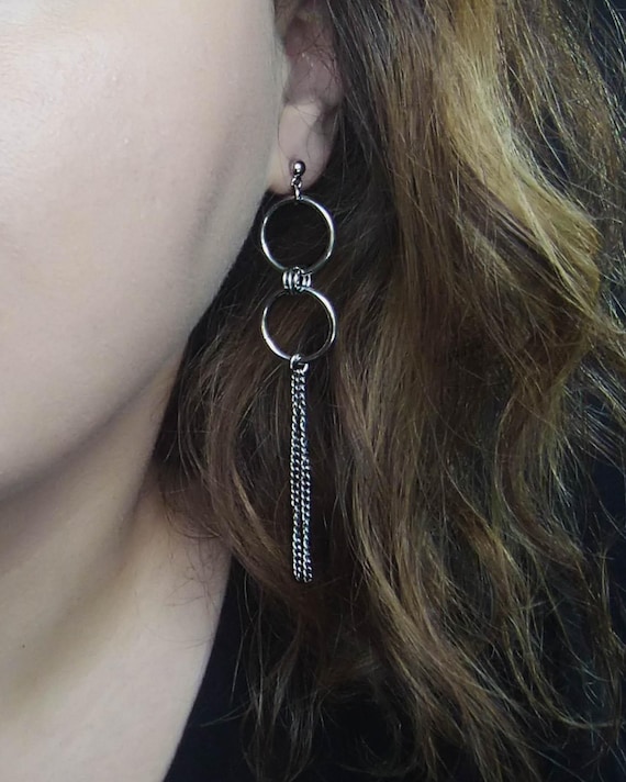 Dualis - Doppel O-Ring Ohrringe aus Edelstahl, Kettendesign-Ohrstecker, Stainless Steel Ohrstecker, Kettenohrringe (1 Paar)