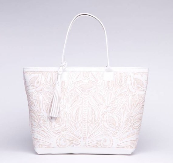 Mexican Dress/Hand Tooled Tote/Tooled Leather Bag/Hand Carved Purse/Tooled White Leather/White Leather/Large Overnight Bag/Mexican/Frida