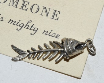 Vintage casted matte gold plated moveable fish charm CS37 35mm x 14mm  Qty:4