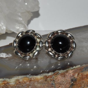 Vintage Sterling Silver Black Onyx Mexican Hand Made Screw Back Earrings