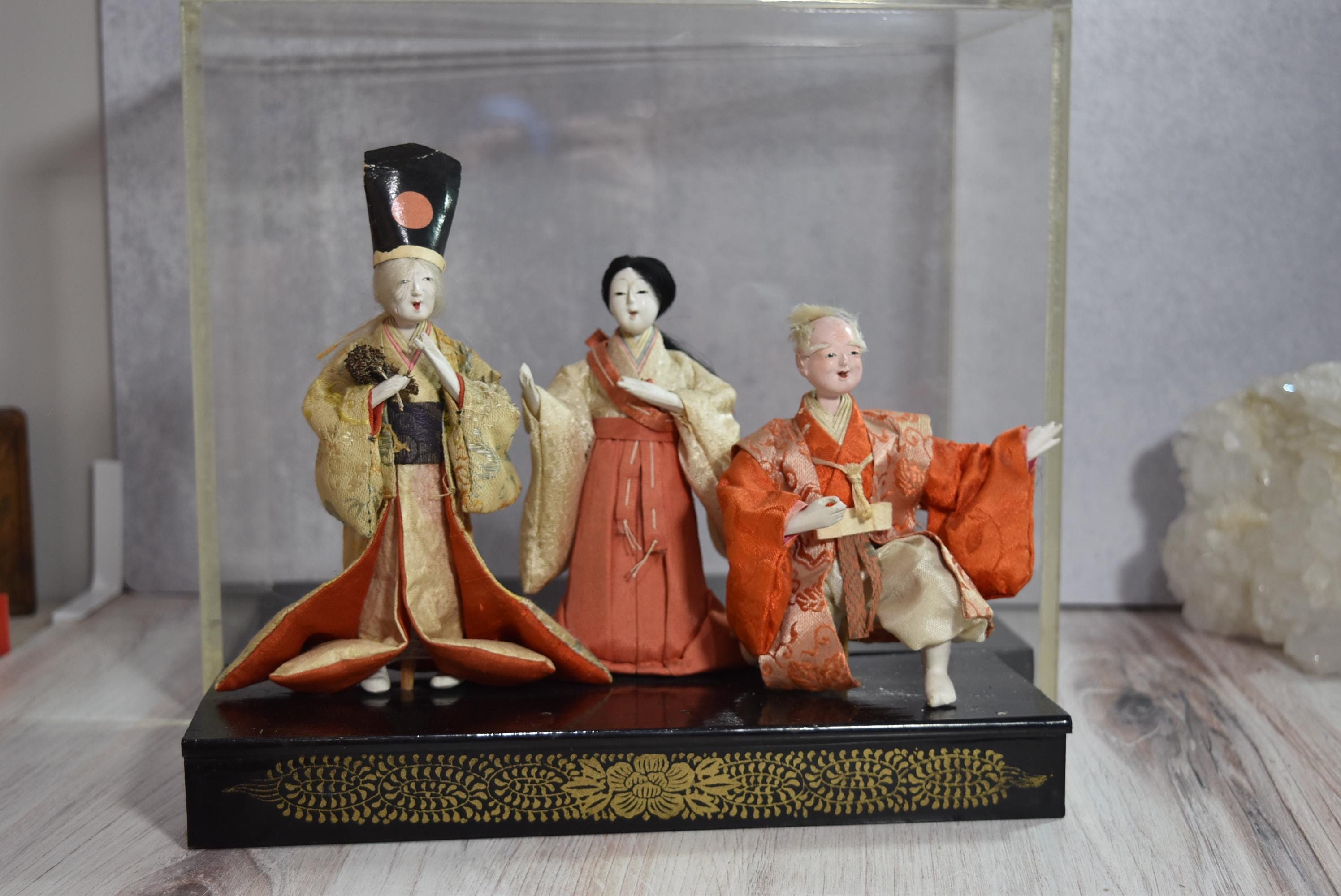 Vintage Japanese Hina Dolls Diorama Display With Lucite Cover