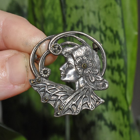 Vintage Art Nouveau Sterling Silver Marcasite Lad… - image 1