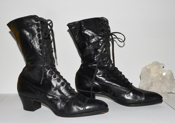 Vintage Antique Black Leather Ladies Lace Up Shoes