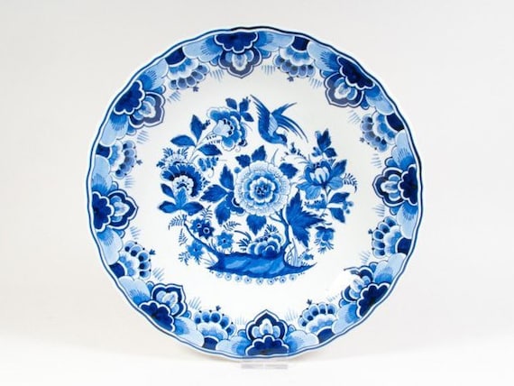 Delft blue plate 1981 De Porceleyne Fles Royal Delft plate Handpainted wallplate Delft blue ware 9.8 inches